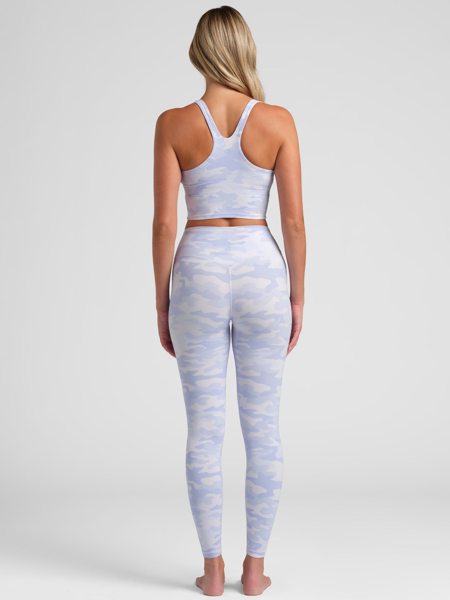 ComfrtCoreâ„?V-Neck Crop Tank