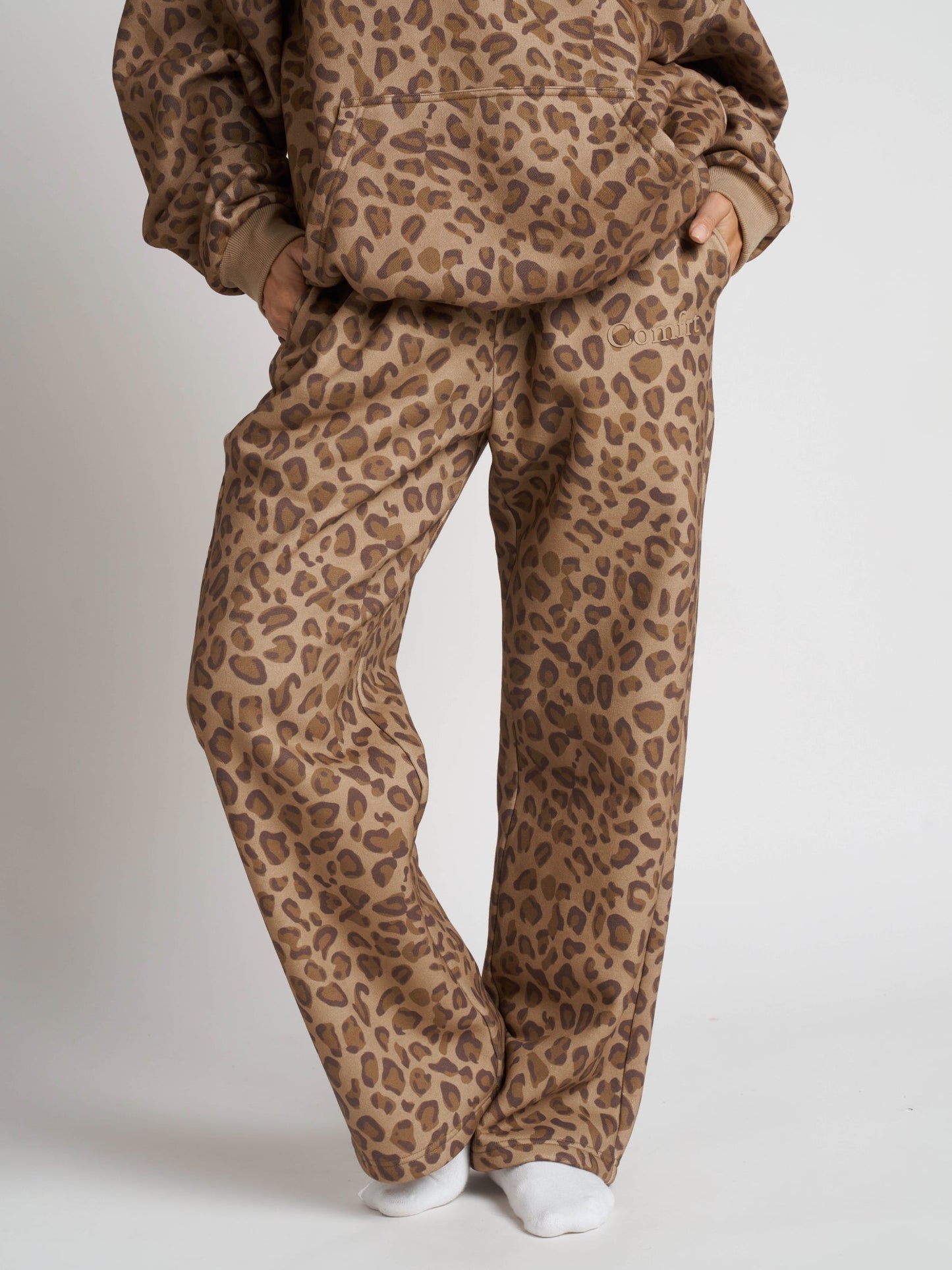 Minimalist Straight Leg Sweatpants