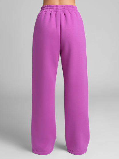 Minimalist Straight Leg Sweatpants