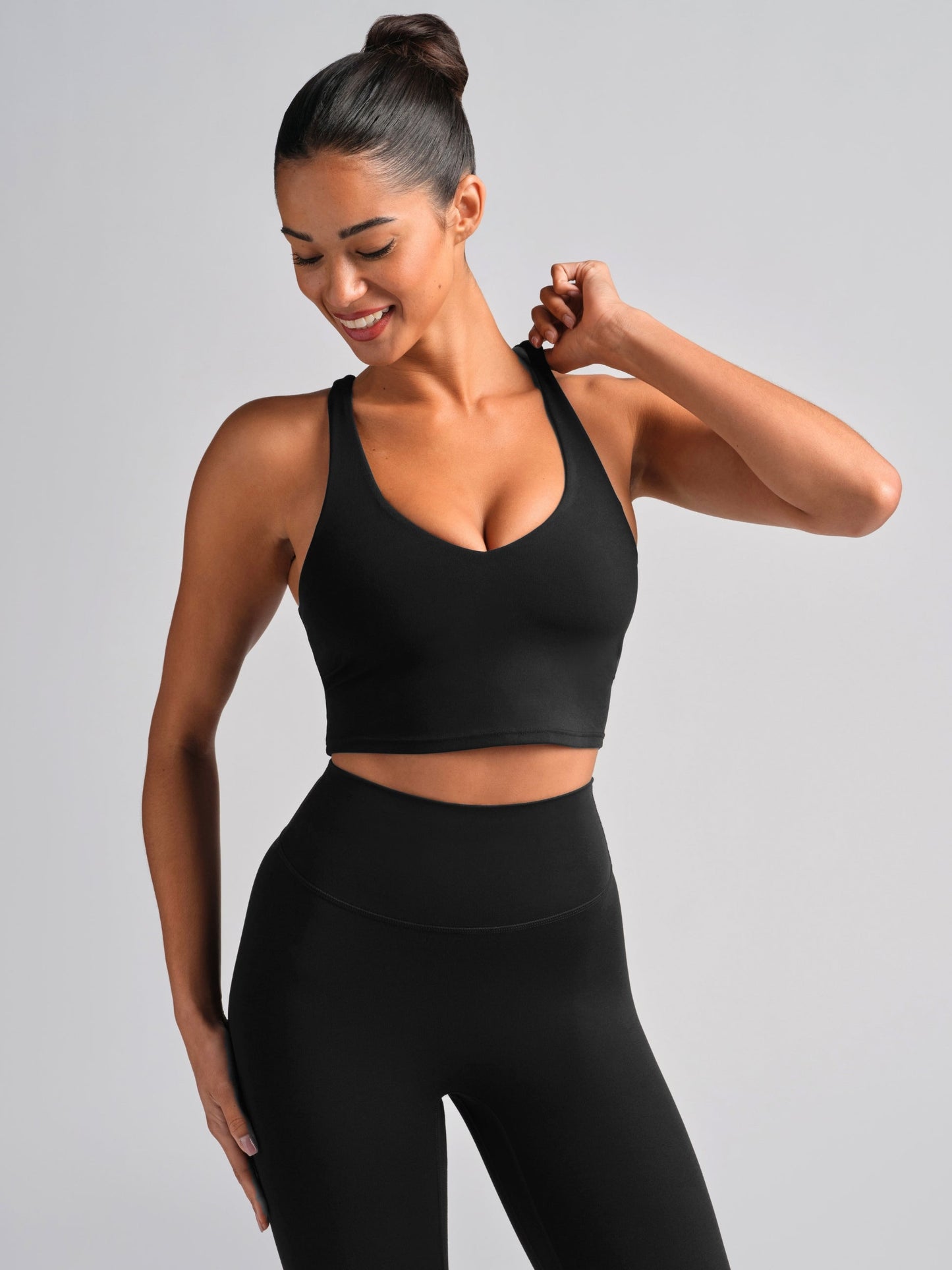 ComfrtCoreâ„?V-Neck Crop Tank