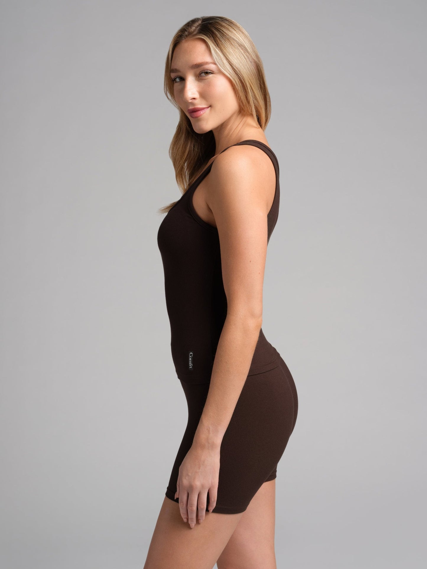 Rib Contour Waist Length Tank