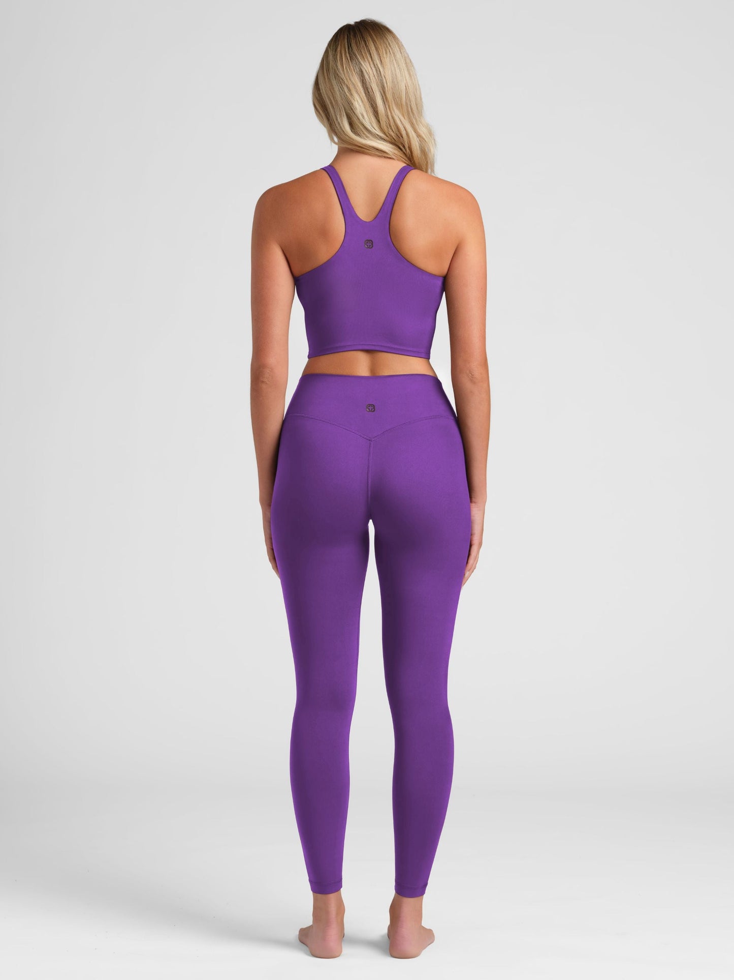 ComfrtCoreâ„?V-Neck Crop Tank