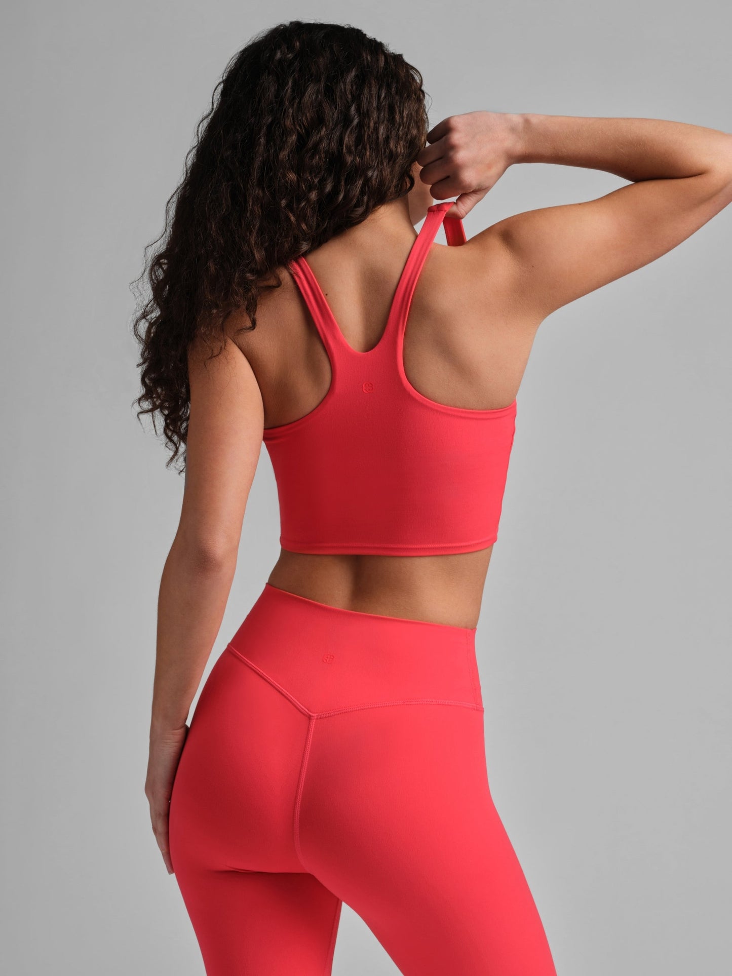 ComfrtCoreâ„?V-Neck Crop Tank